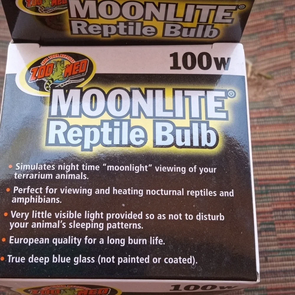 New! ZOOMED 100 Watt Moonlite Reptile Bulb.